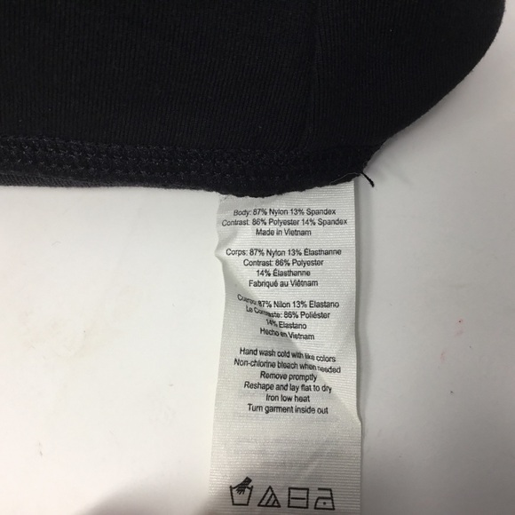 Alo Yoga Moto Workout Leggings. - Picture 10 of 10